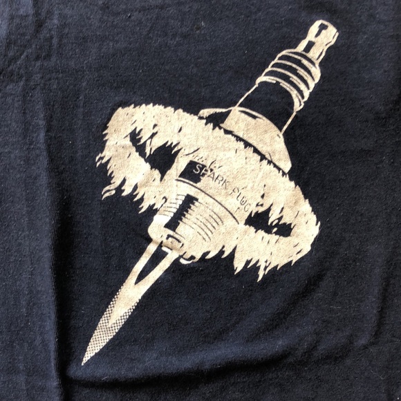 Vintage spark plug design dark blue tee shirt - Picture 3 of 8